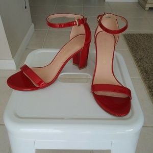 Stuart Weitzman 6.5 Ankle Strap Block Heel Mint!!